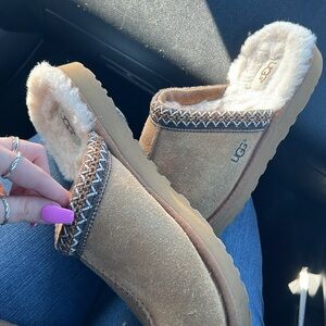Ugg slippers